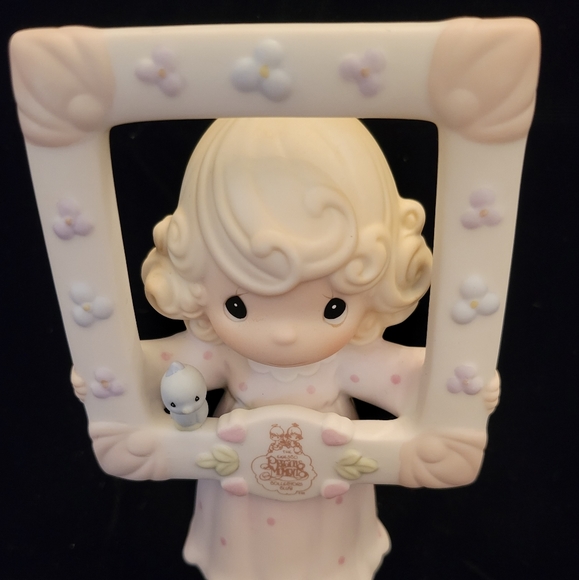 Precious Moments Other - Precious Moments YOU’RE AS PRETTY AS A PICTURE #C0016 1996